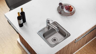 不鏽鋼水槽的表麵處理（lǐ）