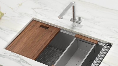 到底選擇什麽材質的廚房水盆好