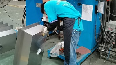 廚房水（shuǐ）槽（cáo）台下盆