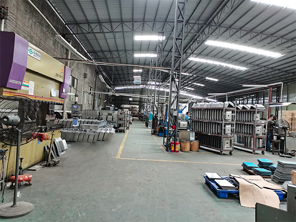 廚房（fáng）水槽台下盆