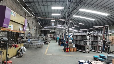 生（shēng）產水槽廠家