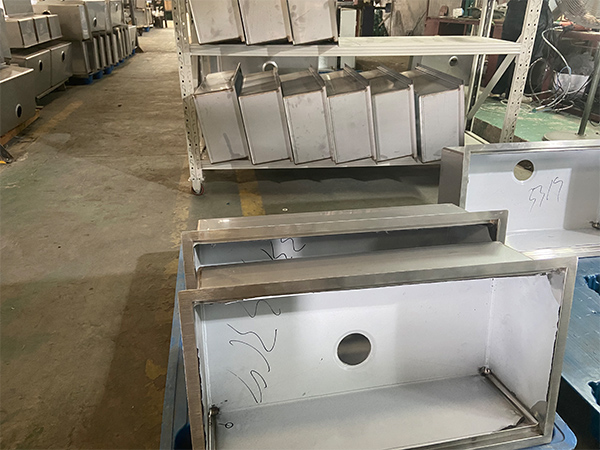 廚房水（shuǐ）槽台下盆（pén）