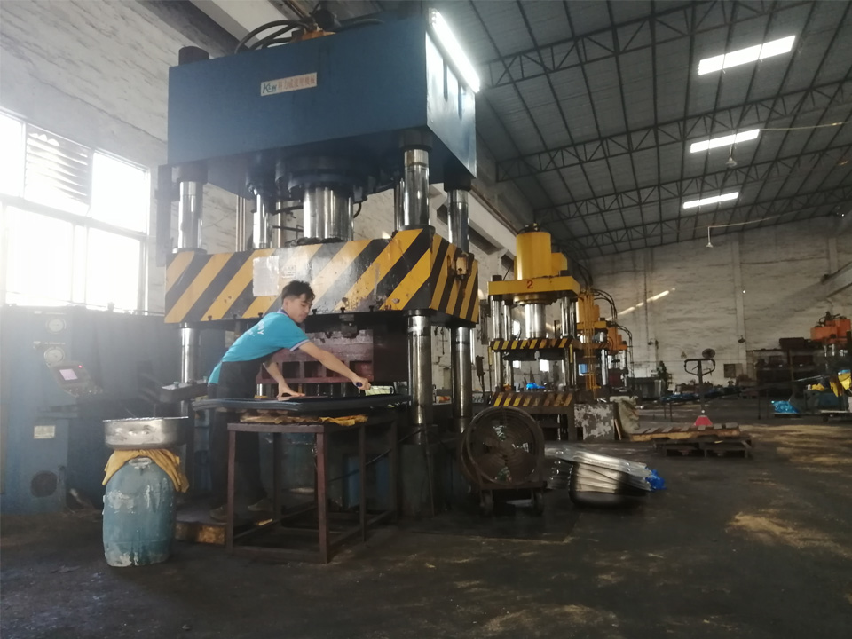 生產不鏽鋼洗菜盆廠家