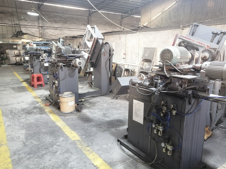 佛山不（bú）鏽鋼水（shuǐ）槽廠家