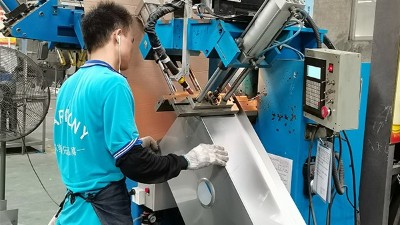 生產不鏽（xiù）鋼水槽的廠家