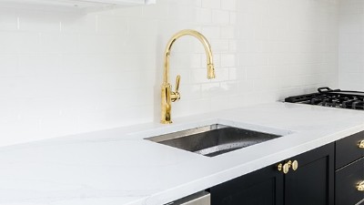 不（bú）鏽鋼洗菜盆