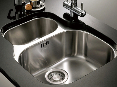 HU8-032拉伸盆圓角雙（shuāng）槽子母盆