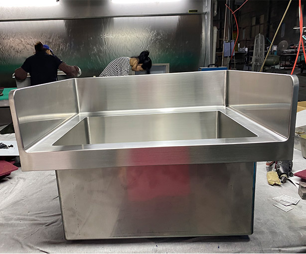 生產不鏽（xiù）鋼洗（xǐ）菜盆廠家的產品